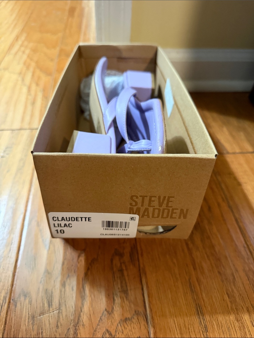 Steve Madden Lilac Square-Toe Thong Sandals - Picture 2 of 2
